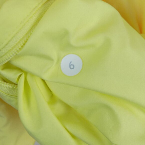 Lululemon Jacket Run two to make it Sz 6 Reversible Burning Yellow Mellow Yellow - Picture 12 of 12